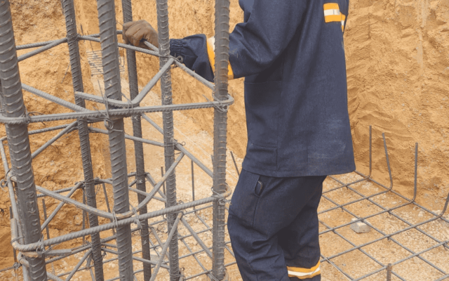 Steel fixing and deck pans